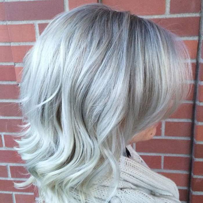 Hairstyles for women with gray hair