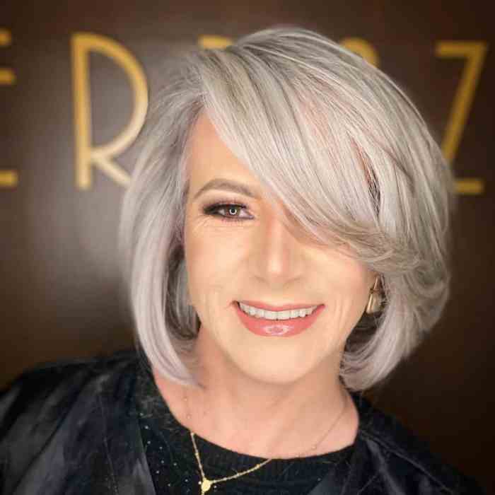 Hairstyles for women with gray hair